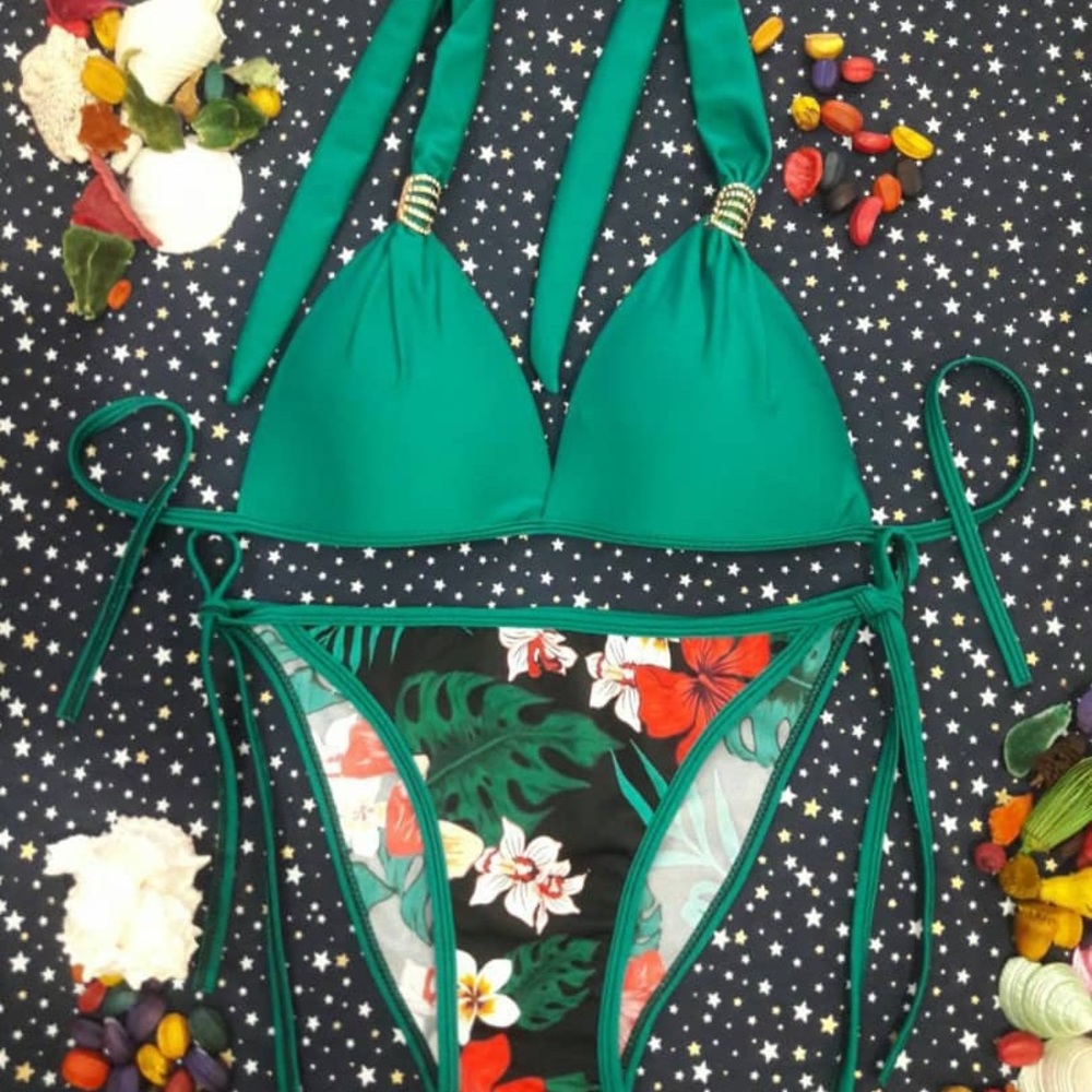 Bikini - Picture 4 of 8